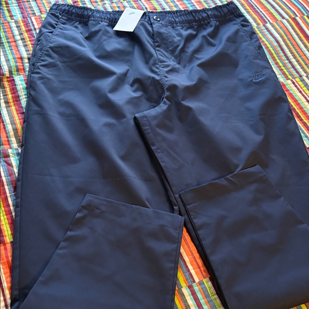 Nike Men's Deep Blue pants  standard fit tapered leg size extra large new tags